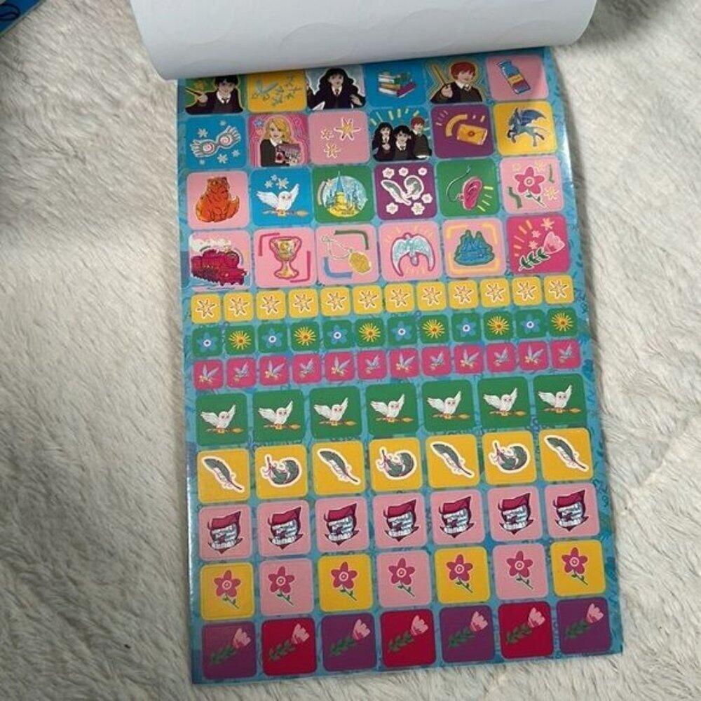 Harry Potter Sticker Booklet Stickers approx 250 scrapbook stickers Licensed NEW - Picture 11 of 13
